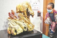 <b>蓝狮娱乐海峡文交所推出寿山石雕青年艺术家推</b>